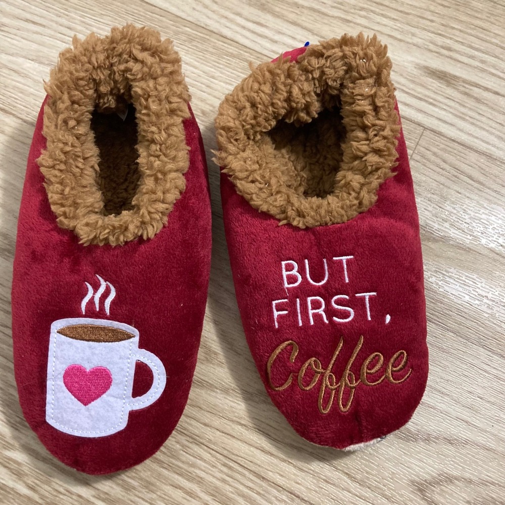 Snoozies But First Coffee Slippers Womens Small Maroon Sherpa Lined Good